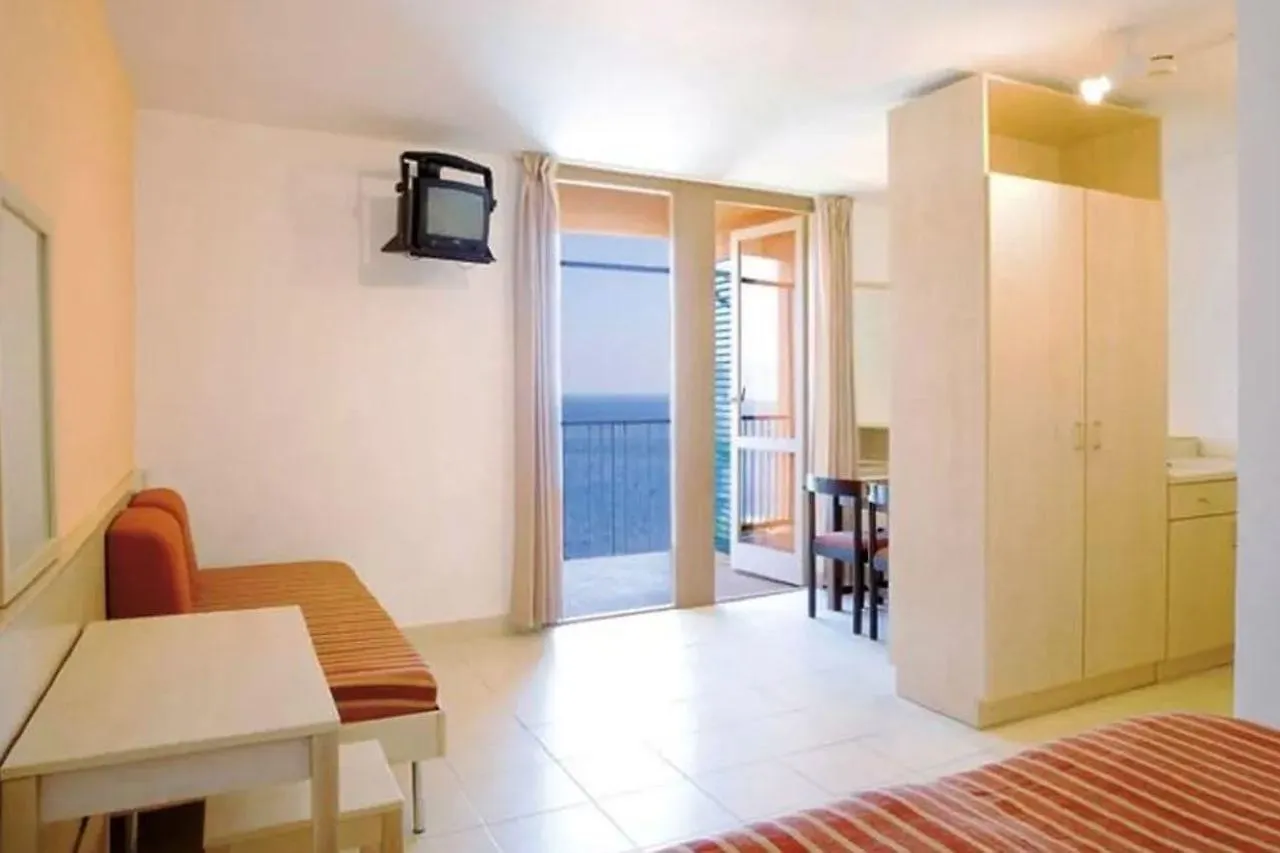 Albona Hotel & Residence Rabac 3*,  Croatia