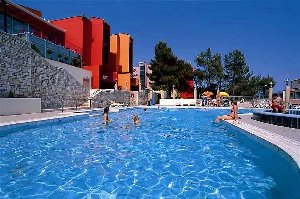 Albona Hotel & Residence Rabac 3*,