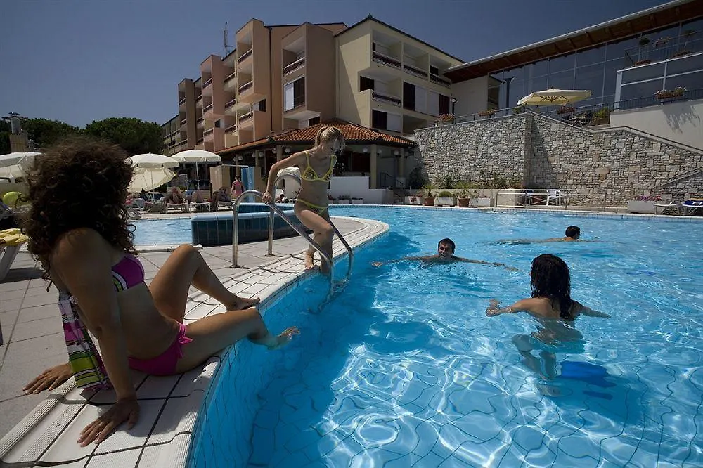 Albona Hotel & Residence Rabac 3*,  Croatia